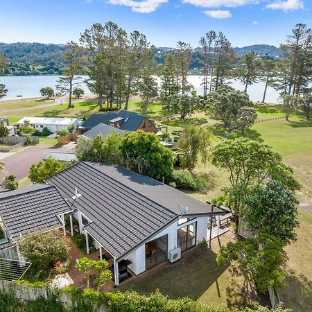 Pauanui Beach House Suntrap Exterior photo