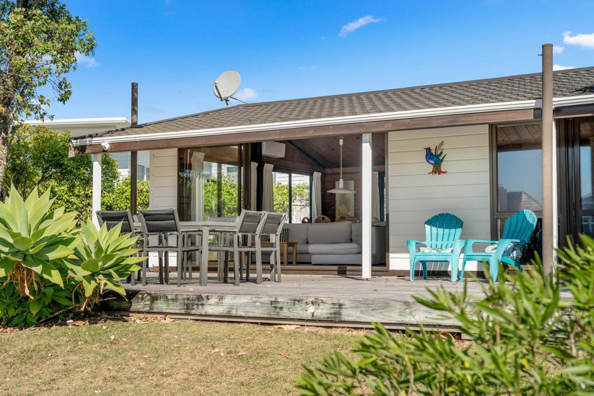 Pauanui Beach House Suntrap Exterior photo