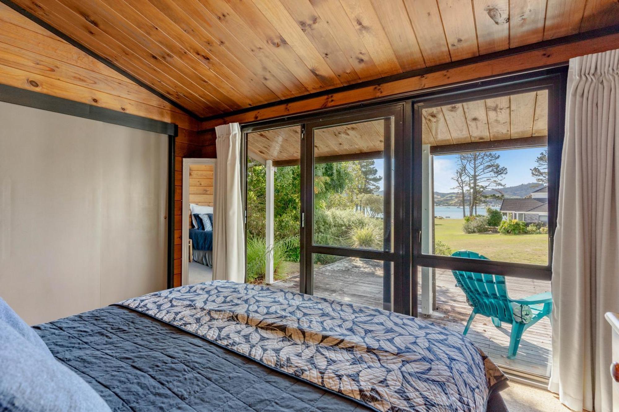 Pauanui Beach House Suntrap Exterior photo