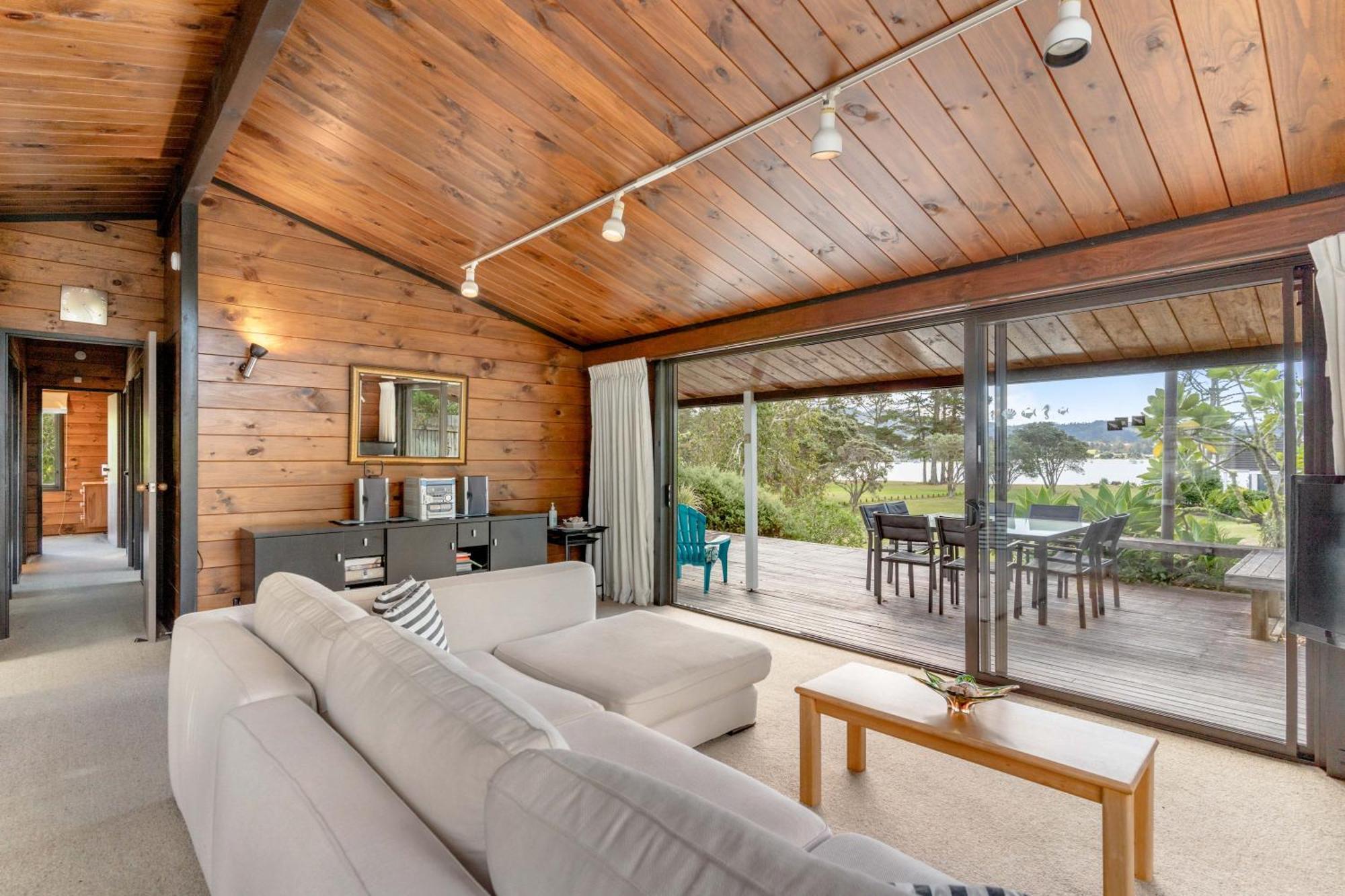 Pauanui Beach House Suntrap Exterior photo