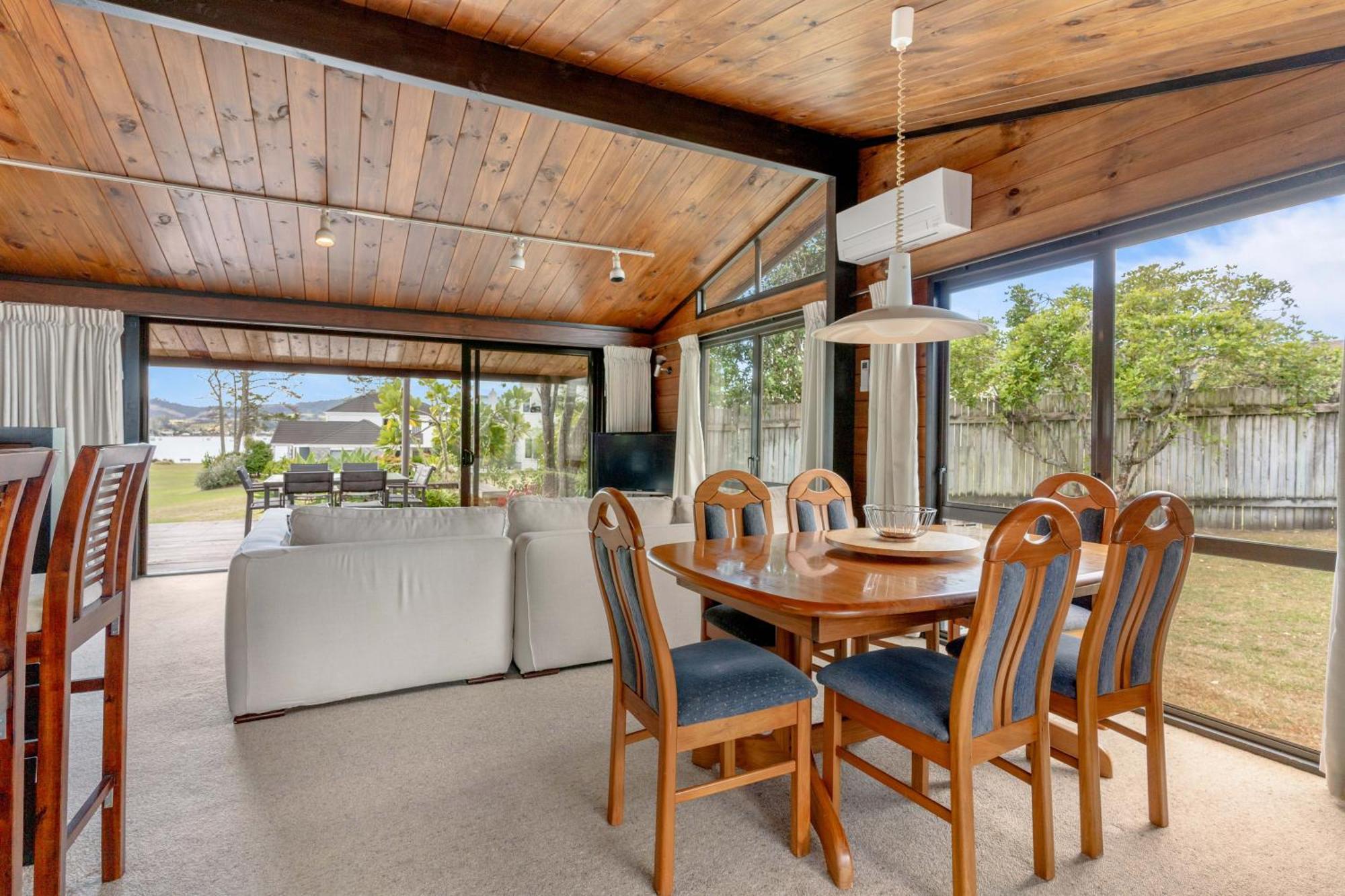 Pauanui Beach House Suntrap Exterior photo