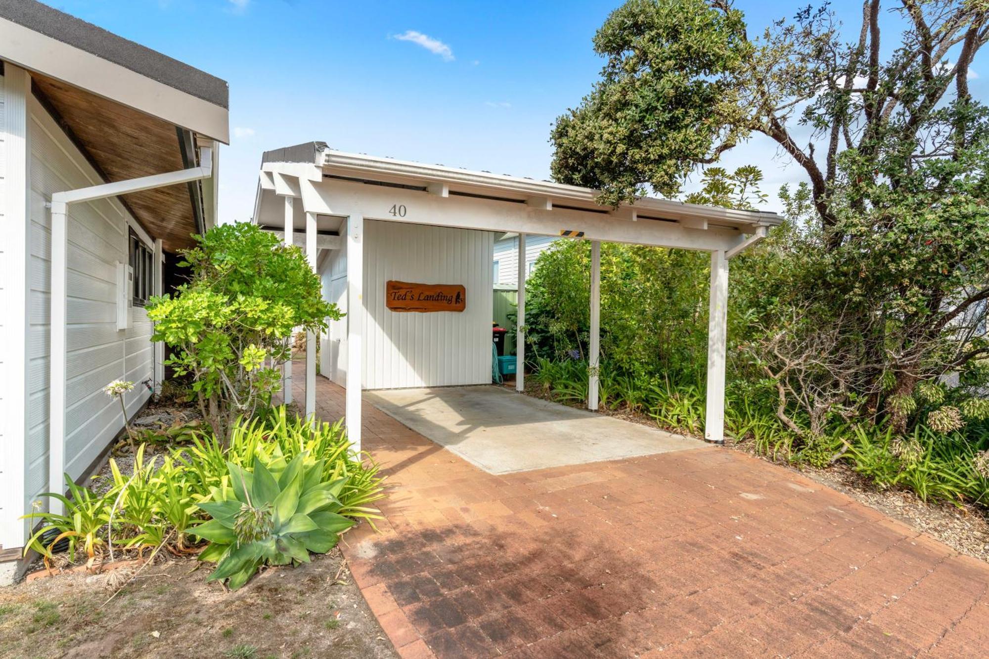 Pauanui Beach House Suntrap Exterior photo